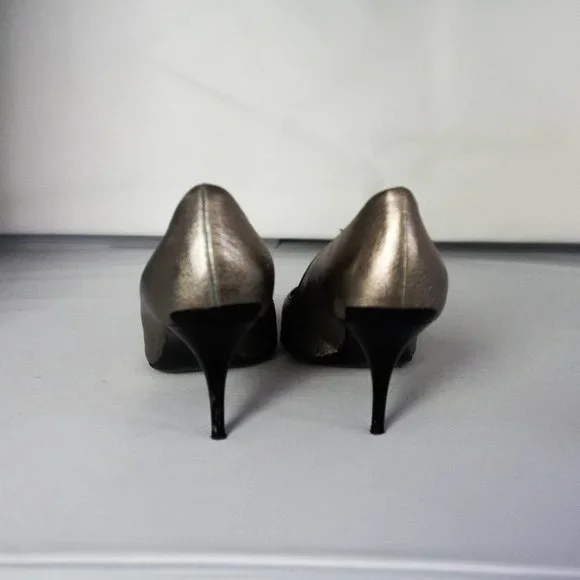 Bronze Burberry Pumps - Picture 5 of 5